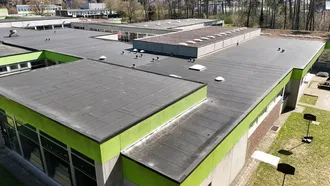 Schooldak met Universal Pro Therm SA